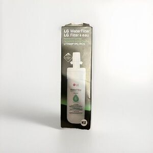 LG LT700P Refrigerator Replacement Water Filter ADQ36006101. New